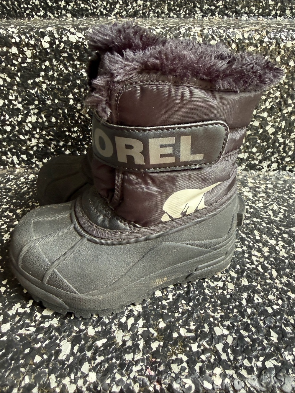 EUC Sorel Snow Commander Boots Size 8. Black